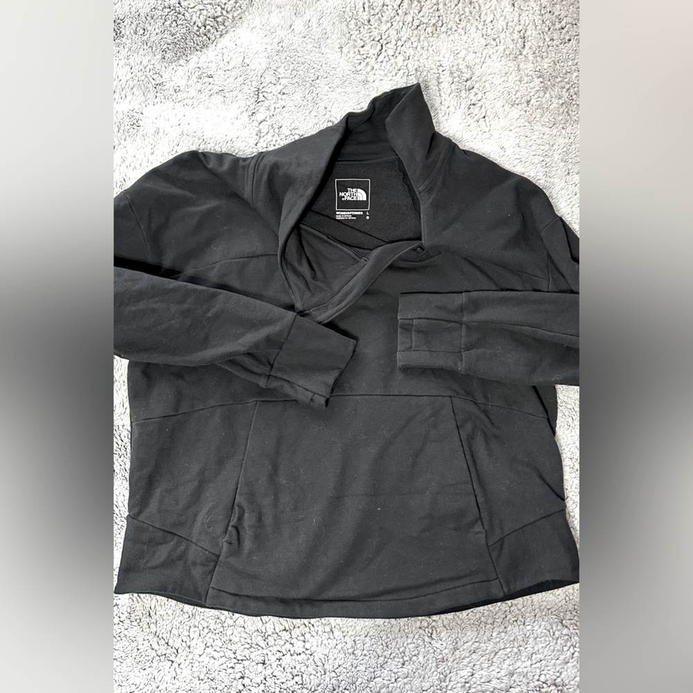 The north face pullover